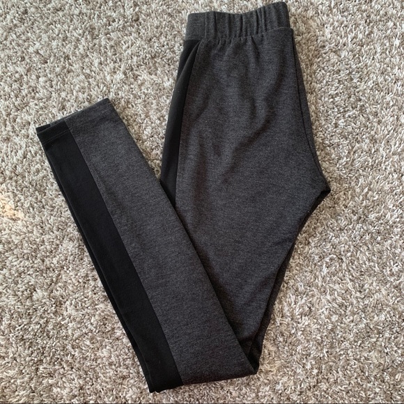 2 Pairs of KISMET Leggings | Size XS - Picture 3 of 7